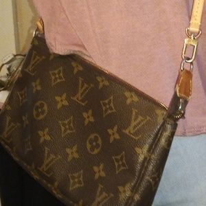Louis Vuitton Pouchette Crossbody